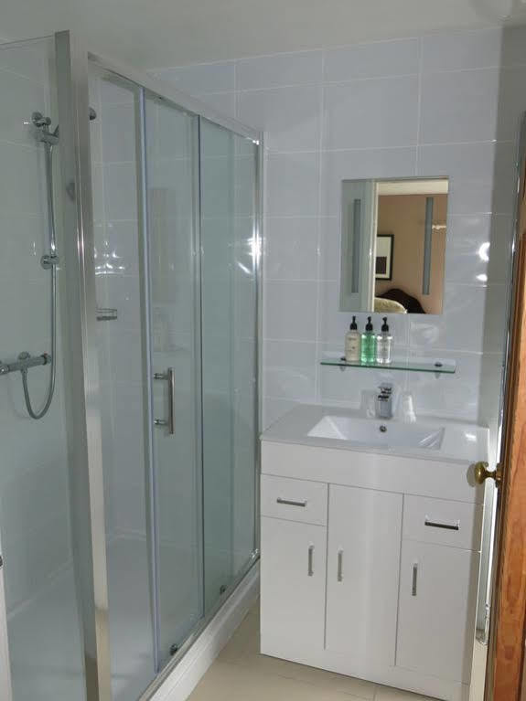 Broadwell Guest House Meriden  Ngoại thất bức ảnh